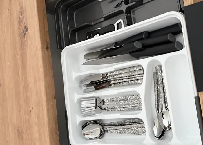 Skarbowa 1 A Lux 3 & Parking ليشنو